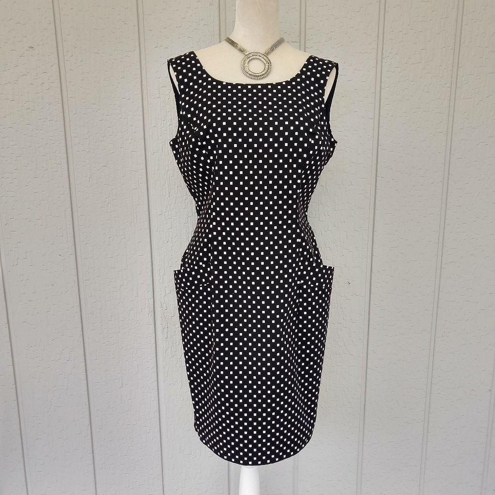 Geary Roark Open Back B&W Sleeveless Sheath Dress!